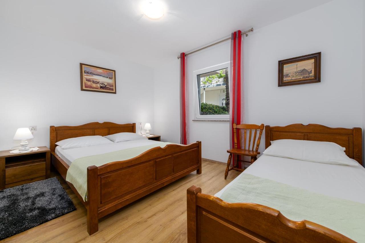 Apartments Melita Crikvenica Eksteriør billede